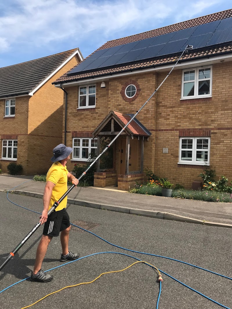 Rise N Shine Window Cleaning - Serving Waterlooville from Lee-on-the-Solent