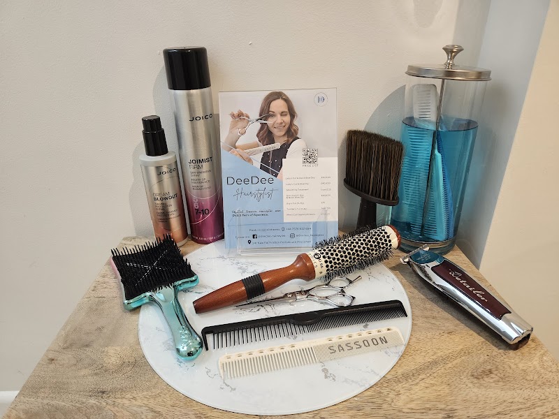 DeeDee-hairstylist: 12 Reviews Can't Be Wrong